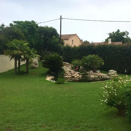 With 5 Bedrooms In With Wonderful Mountain View Indoor Pool Enclosed Garden Villa *